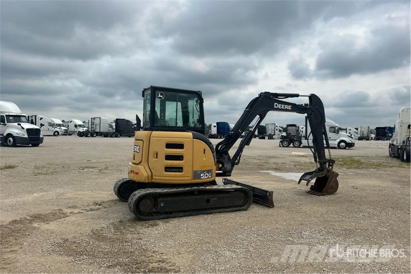 John Deere 50G Mini rýpadla < 7t