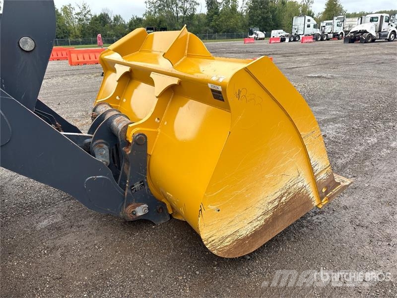 John Deere 524 P-Tier Wielladers