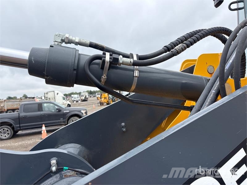 John Deere 524 P-Tier Wielladers