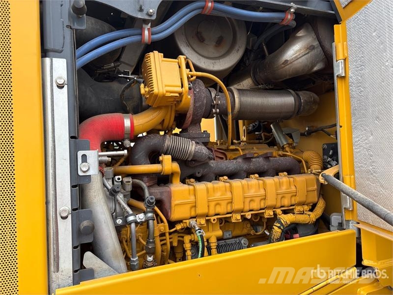 John Deere 524 P-Tier Wielladers