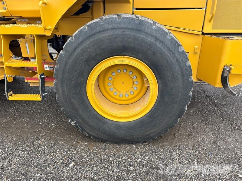 John Deere 524 P-Tier Wielladers