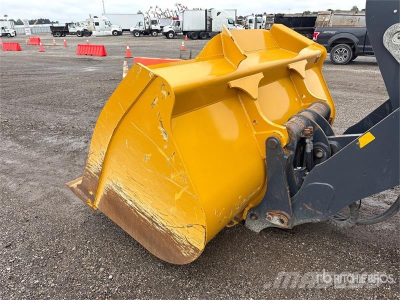 John Deere 524 P-Tier Wielladers