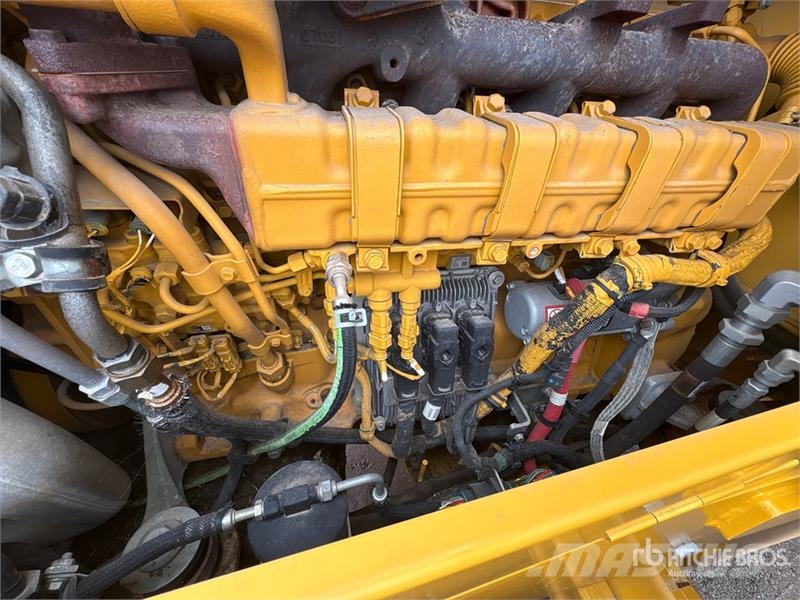 John Deere 524 P-Tier Wielladers