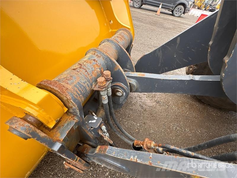 John Deere 524 P-Tier Wielladers