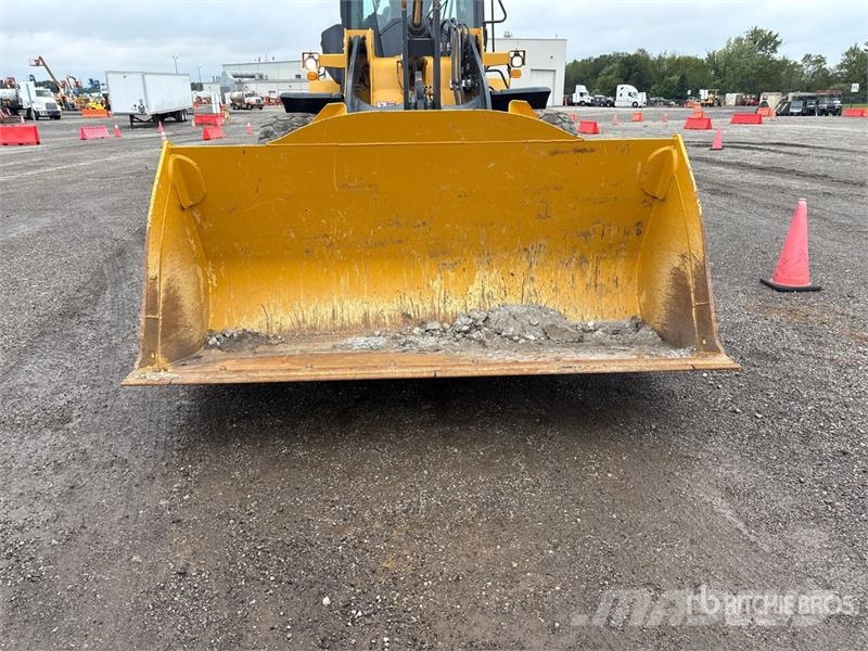 John Deere 524 P-Tier Wielladers