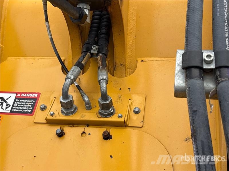 John Deere 524 P-Tier Wielladers