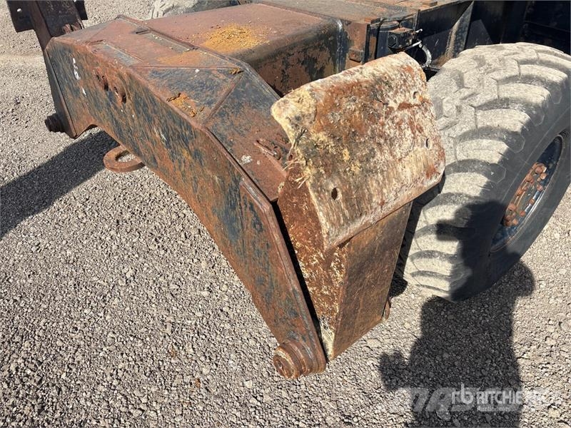 John Deere 595D Pyöräkaivukoneet