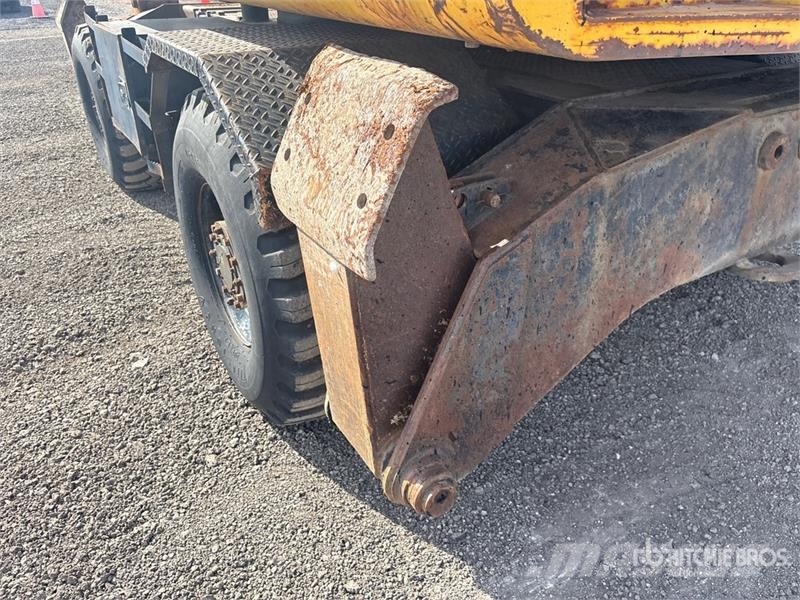 John Deere 595D Pyöräkaivukoneet
