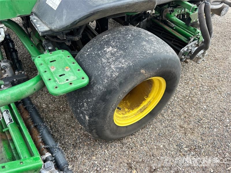 John Deere 6080A Fairway Mower Cortadores de fairway