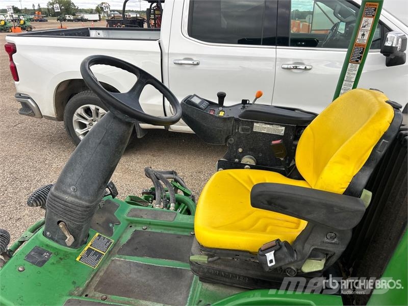 John Deere 6080A Fairway Mower Cortadores de fairway
