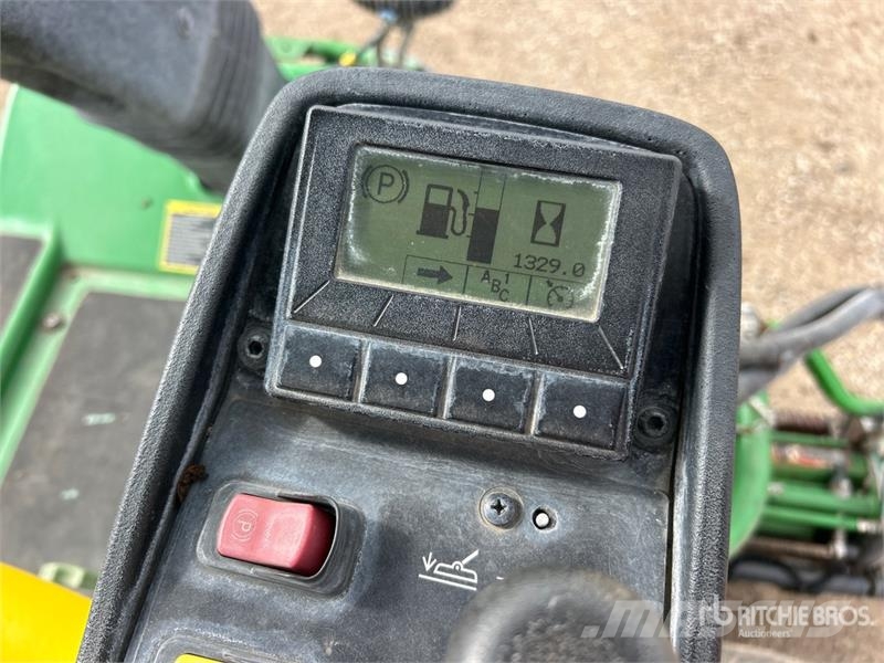 John Deere 6080A Fairway Mower Cortadores de fairway