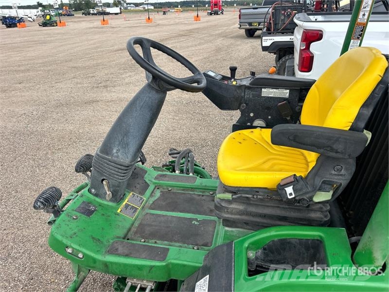 John Deere 6080A Fairway Mower Cortadores de fairway