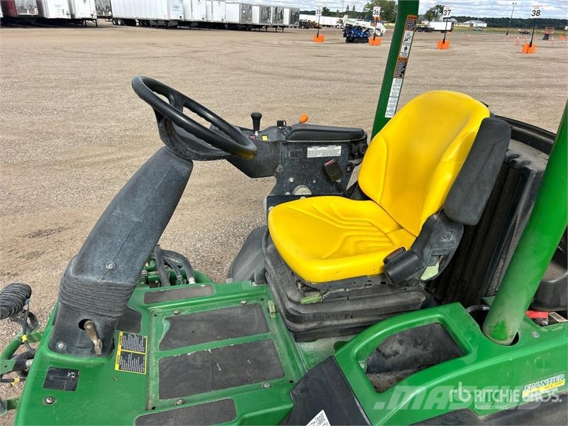 John Deere 6080A Fairway Mower Cortadores de fairway
