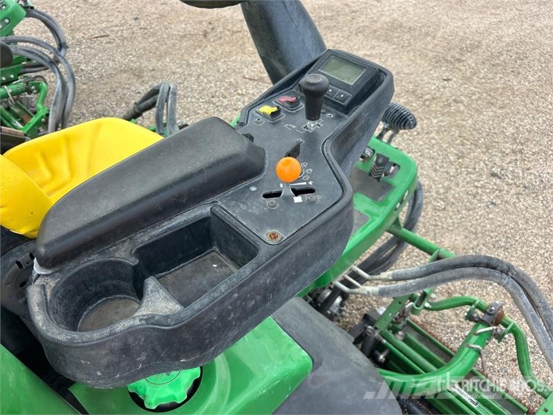 John Deere 6080A Fairway Mower Cortadores de fairway