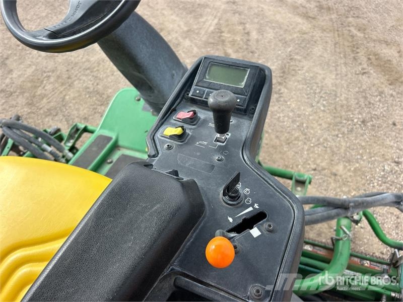 John Deere 6080A Fairway Mower Cortadores de fairway