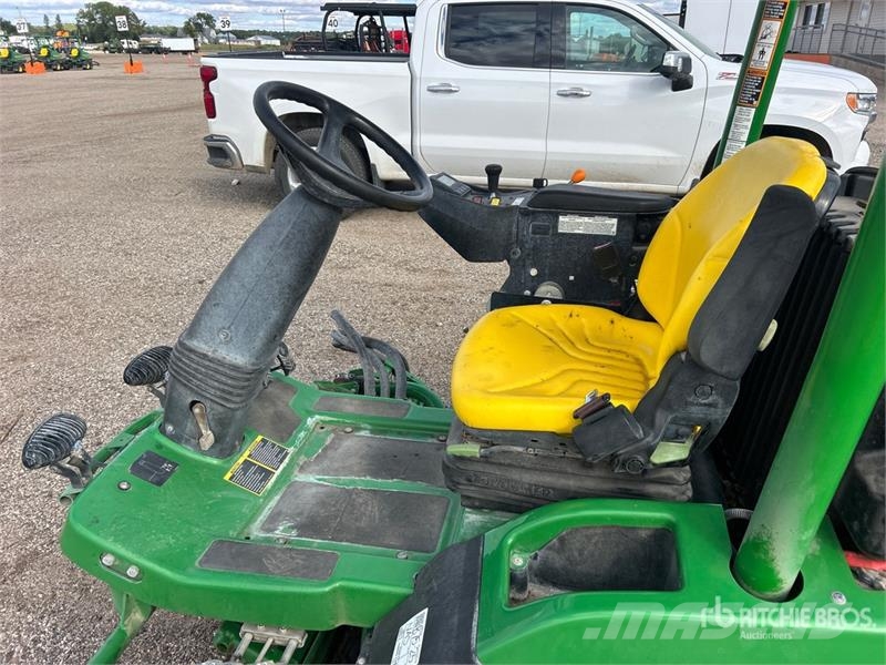 John Deere 6080A Fairway Mower Cortadores de fairway