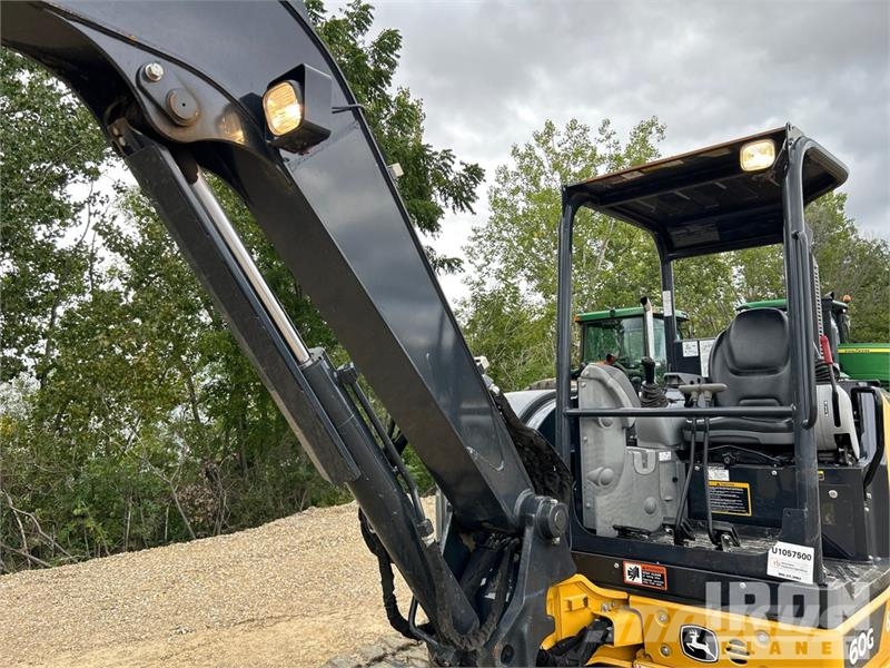 John Deere 60G Mini bagri <7t