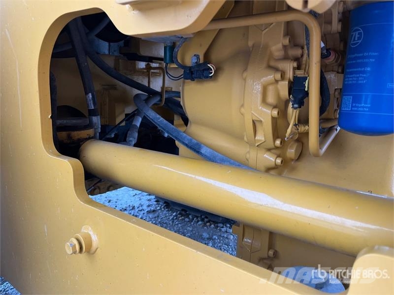 John Deere 624 P-Tier Rataslaadurid