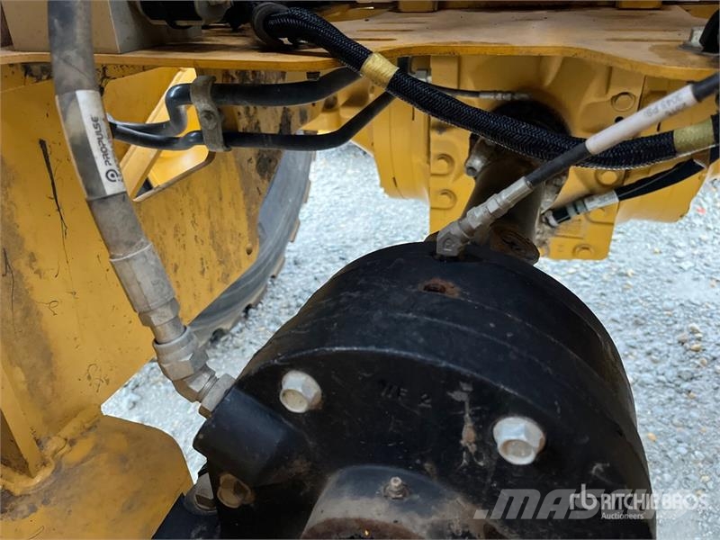 John Deere 624 P-Tier Rataslaadurid