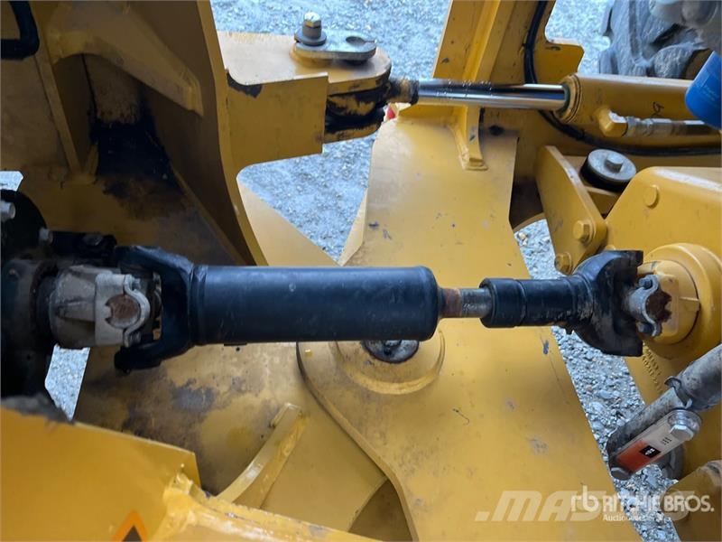 John Deere 624 P-Tier Rataslaadurid