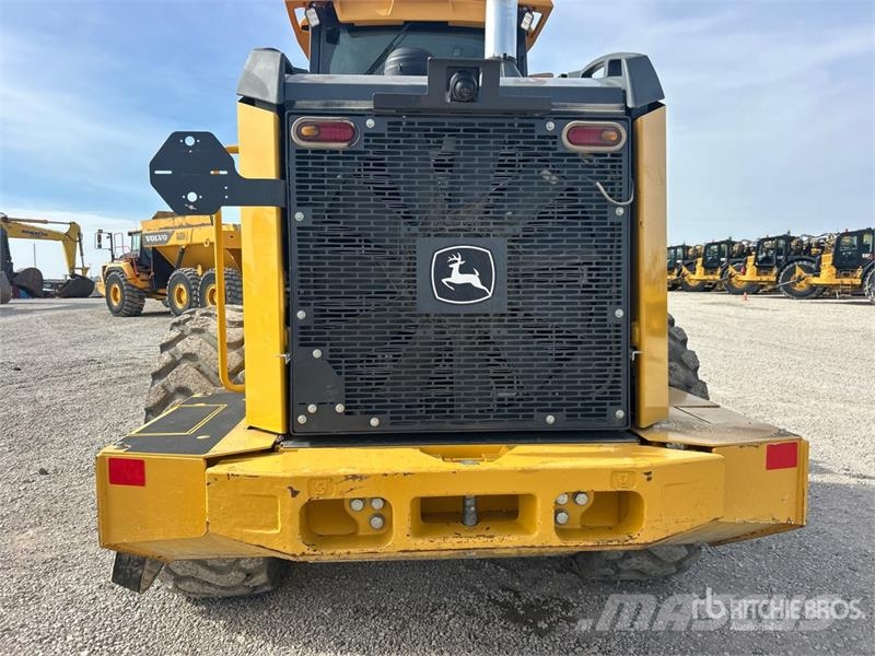 John Deere 644 P-Tier Rataslaadurid