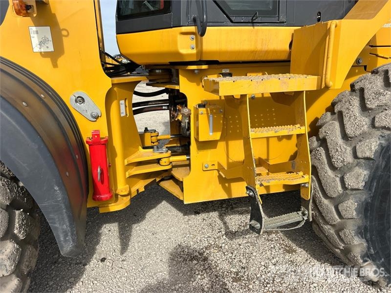 John Deere 644 P-Tier Rataslaadurid