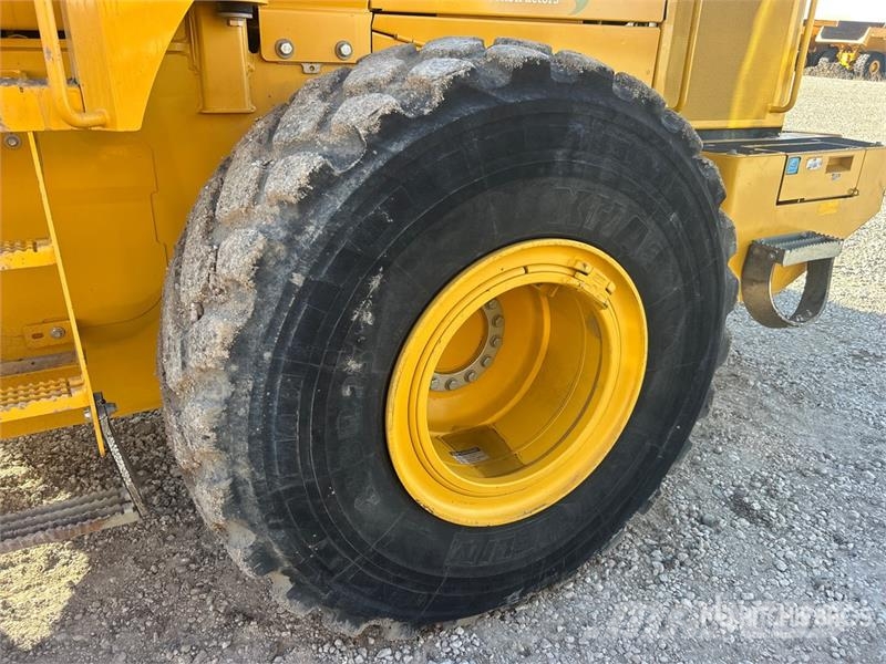 John Deere 644 P-Tier Wheel loaders