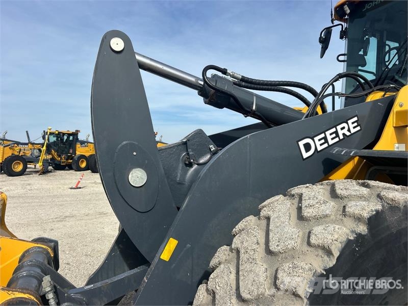 John Deere 644 P-Tier Rataslaadurid