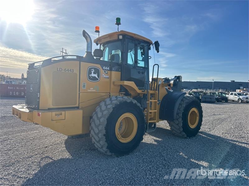 John Deere 644 P-Tier Wheel loaders