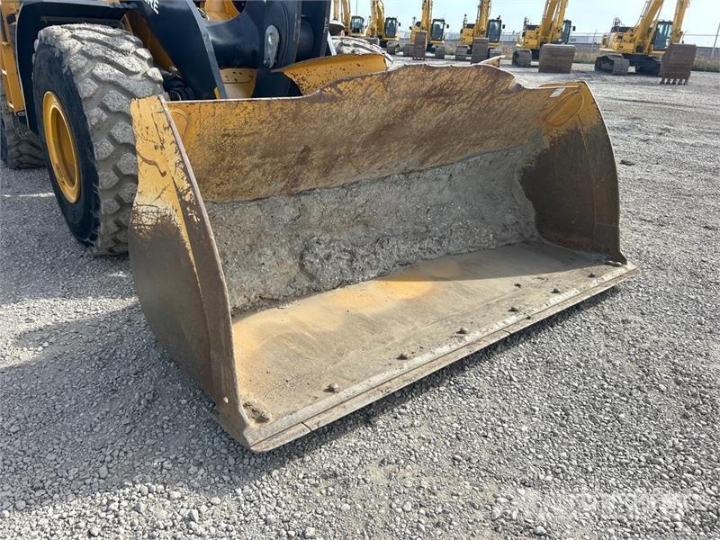 John Deere 644 P-Tier Rataslaadurid