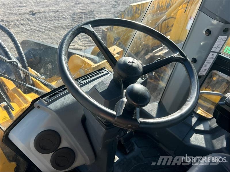 John Deere 644 P-Tier Wheel loaders