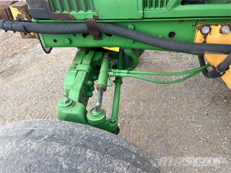 John Deere 7210 拖拉机/农用车