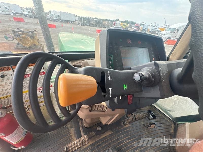 John Deere 7210 拖拉机/农用车