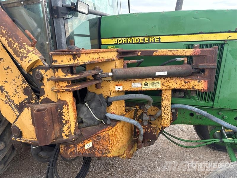 John Deere 7210 2WD Tractor Traktoren