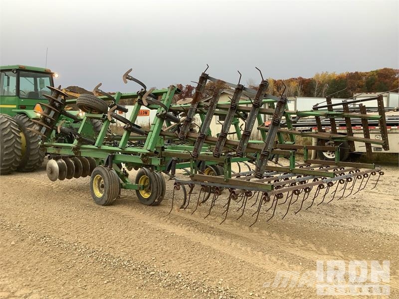 John Deere 724 20 ft Hitch pin Mulch Finisher ماكينات زراعية - غير ذلك