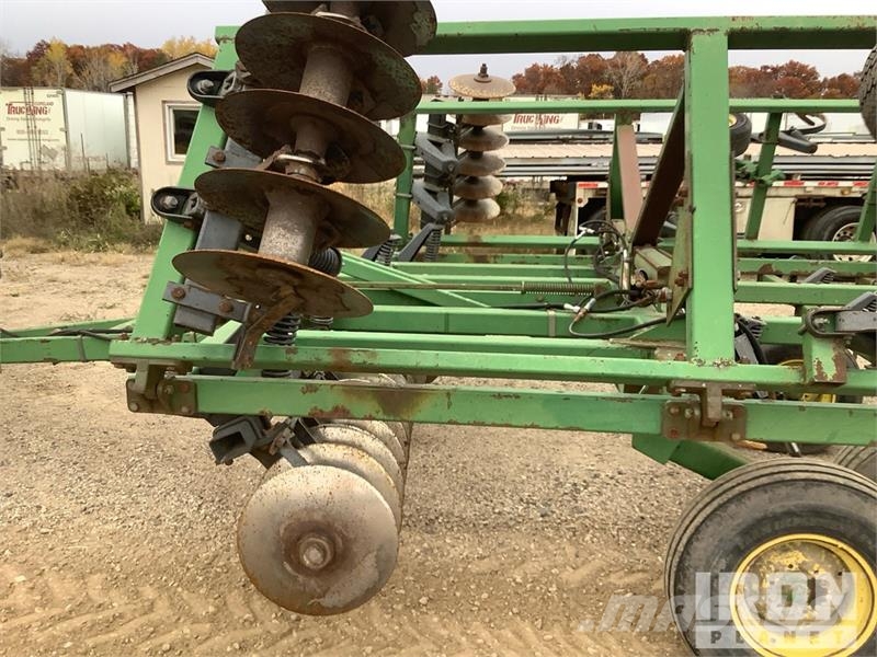 John Deere 724 20 ft Hitch pin Mulch Finisher ماكينات زراعية - غير ذلك