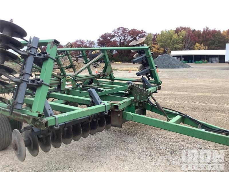 John Deere 724 20 ft Hitch pin Mulch Finisher ماكينات زراعية - غير ذلك