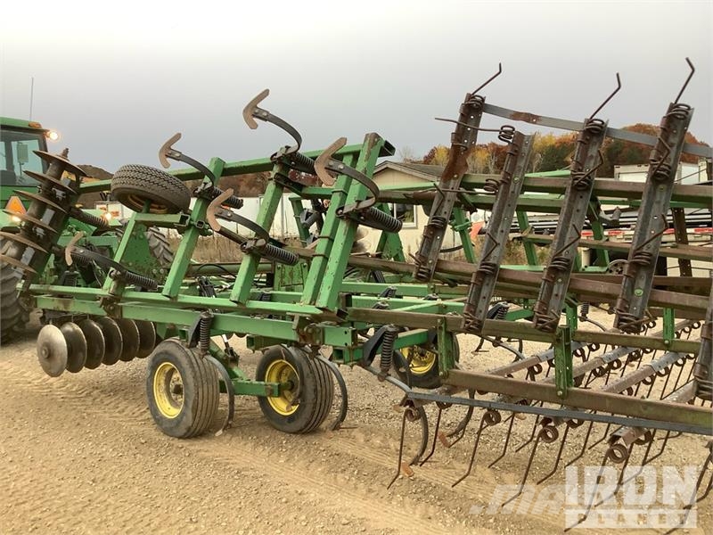 John Deere 724 20 ft Hitch pin Mulch Finisher ماكينات زراعية - غير ذلك