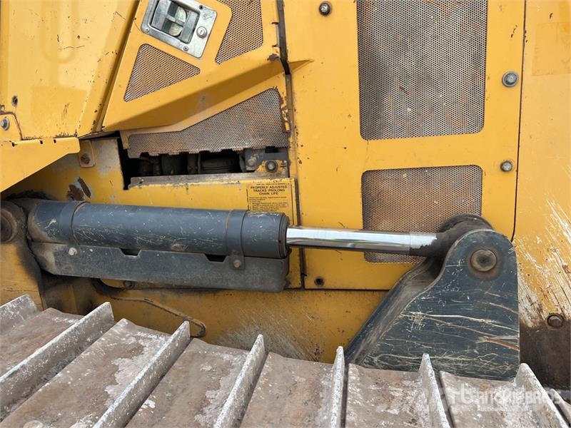 John Deere 750K LGP Crawler dozers