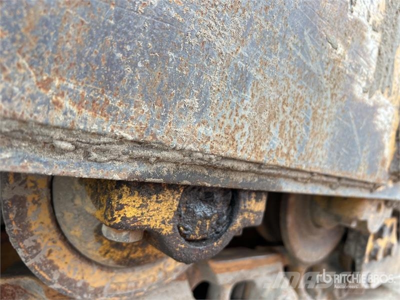 John Deere 750K LGP Crawler dozers