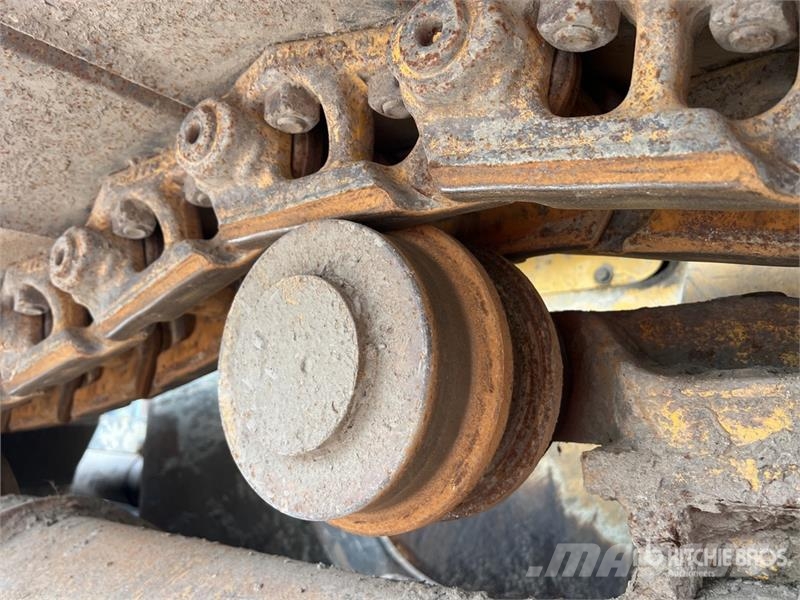 John Deere 750K LGP Crawler dozers