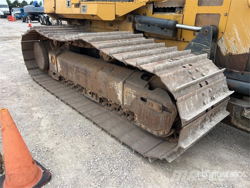 John Deere 750K LGP Crawler dozers
