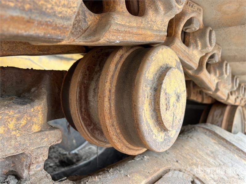 John Deere 750K LGP Crawler dozers