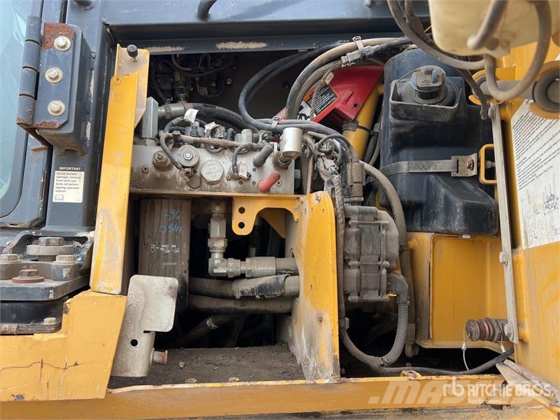 John Deere 750K LGP Crawler dozers