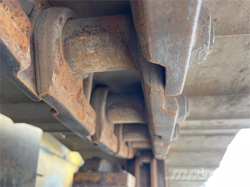 John Deere 750K LGP Crawler dozers