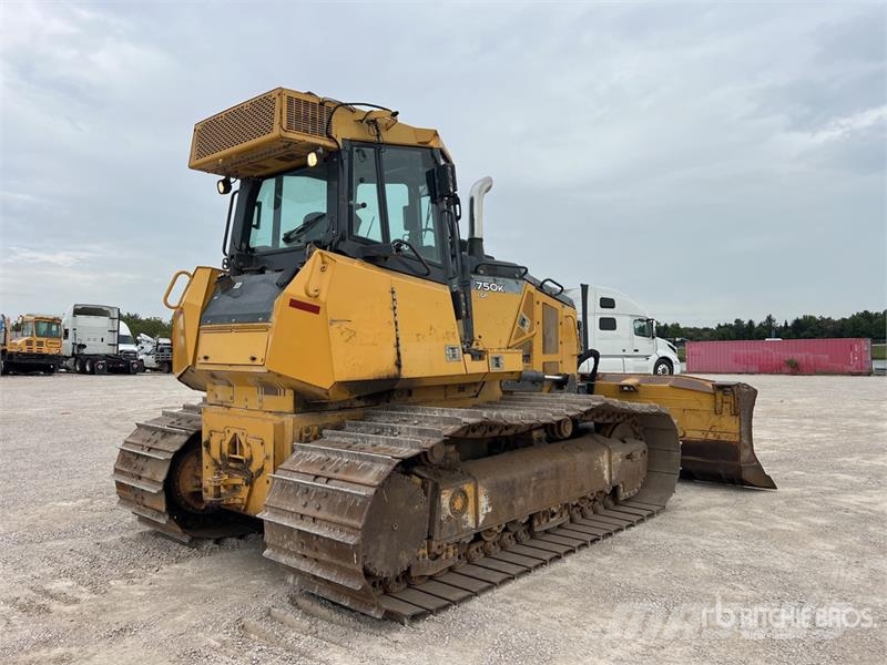 John Deere 750K LGP Crawler dozers