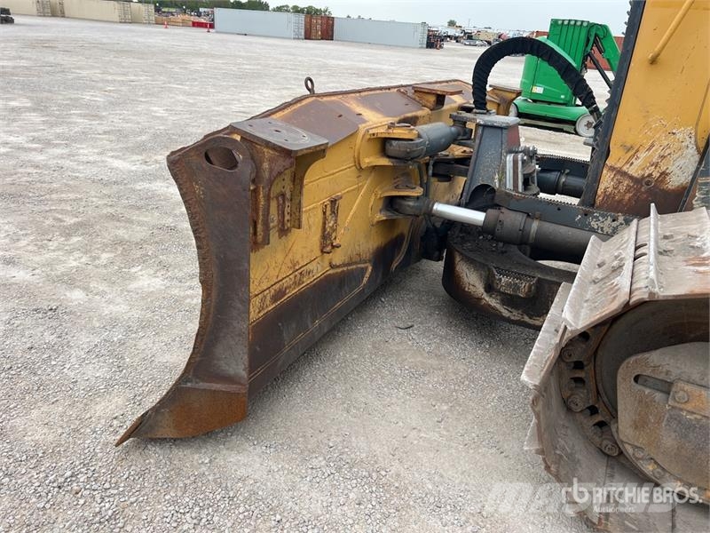 John Deere 750K LGP Crawler dozers