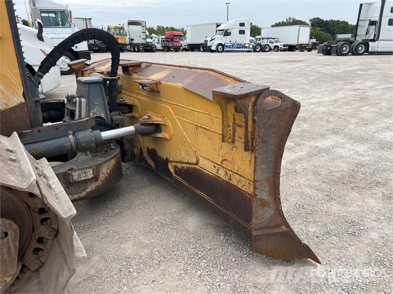 John Deere 750K LGP Crawler dozers
