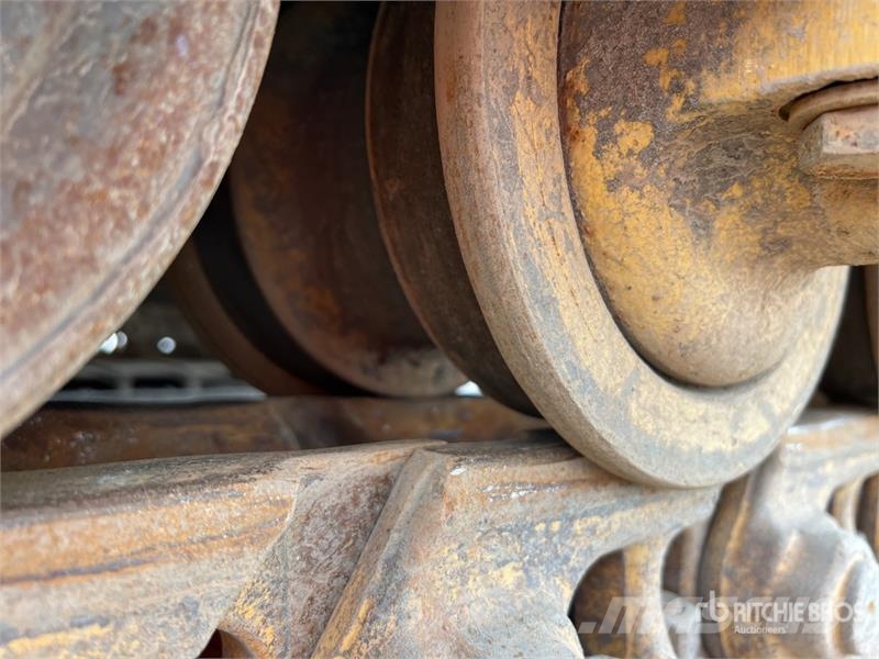 John Deere 750K LGP Crawler dozers