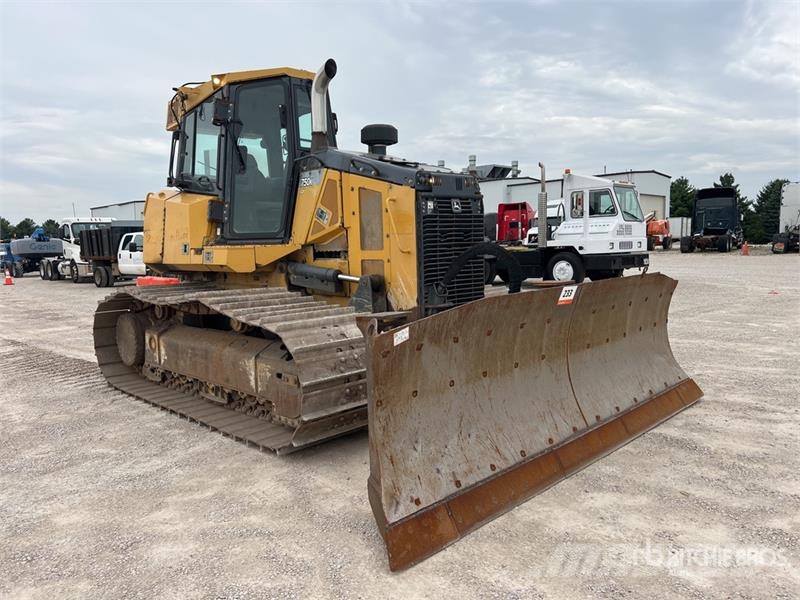 John Deere 750K LGP Crawler dozers